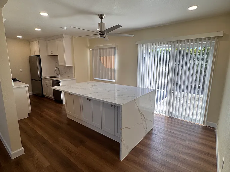 15419 Cimarron Ave — Photo 5