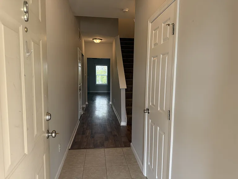 905 Franklin Rd #9 — Photo 3