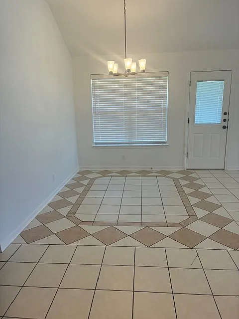 2 bed, 1218 sqft, $1,220 — Photo 2