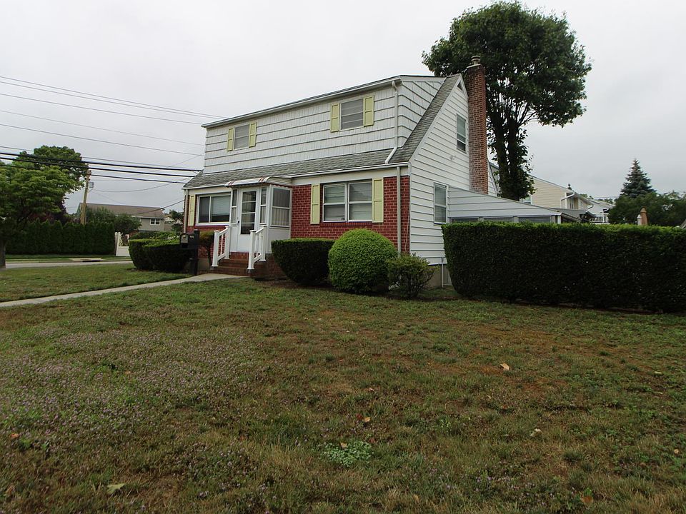 1st image of 36 Millwood Ln