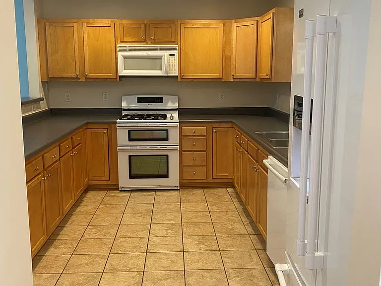 7752 Cypress Island Dr — Photo 6