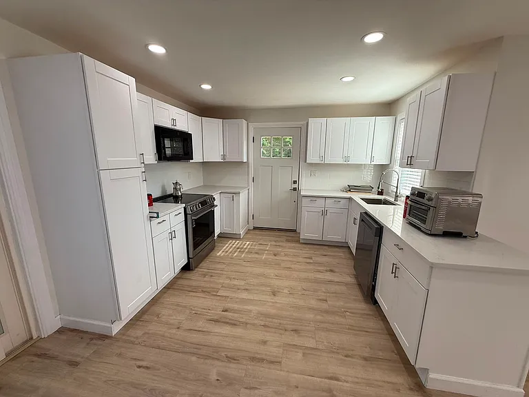 157 Pleasure Ave — Photo 10