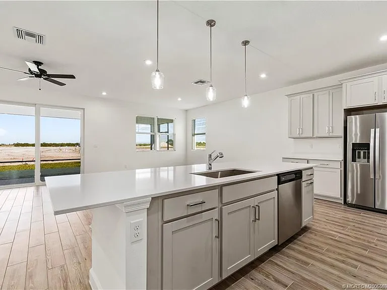 14143 SW Safi Ter — Photo 12