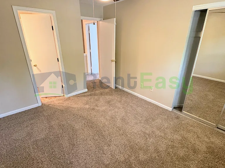 401 Henley Ct #C — Photo 20