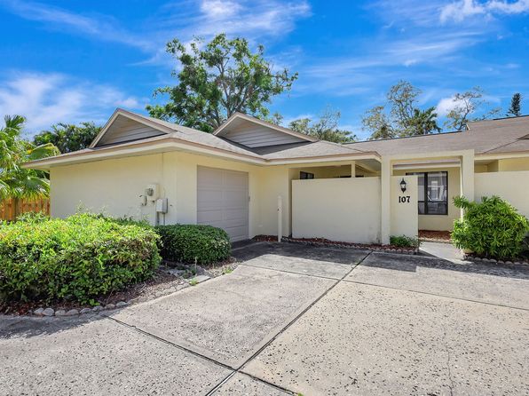 107 Parkside Colony Dr