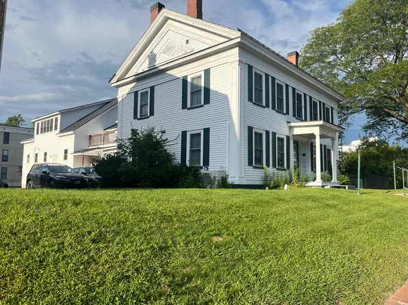 81 E Allen St, Winooski, VT 05404
