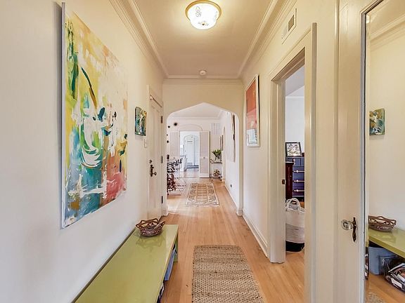 5th image of 4928 N Francisco Ave