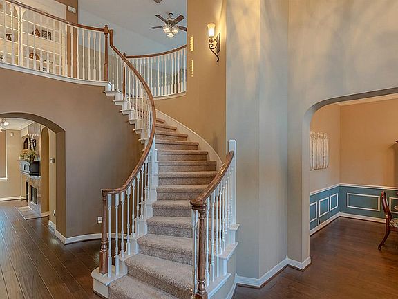 4th image of 16302 Evergreen Lake Ln