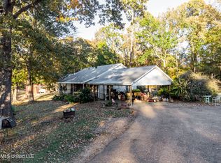 3938 Old Dover Rd, Yazoo City, MS 39194