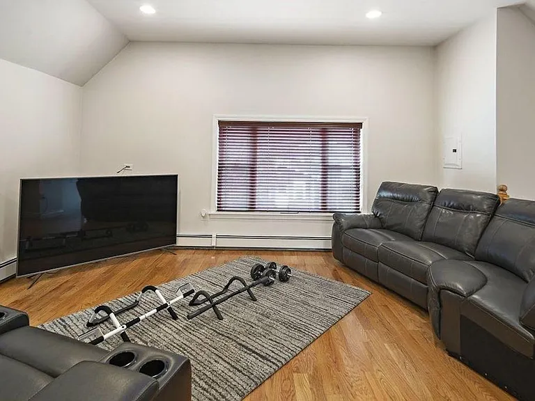 42 Babcock St #2 — Photo 4