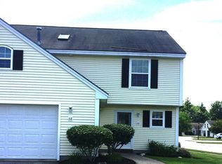 68 Cumberland Ln, Gorham, ME 04038