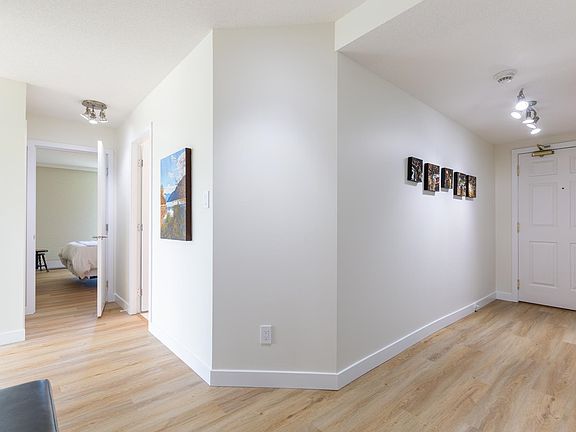 5th image of 15030 101st Ave #905