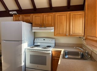 102 Blossom Ln, New Holland, PA 17557