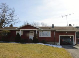 2501 Clayton Rd, Beaver Falls, PA 15010