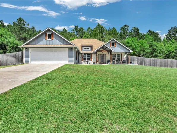 450 Asa Read Rd, Lufkin, TX 75901