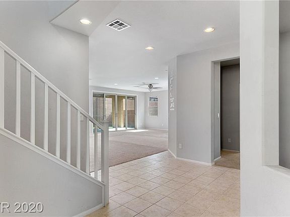 5th image of 1020 Pine Vista Ct