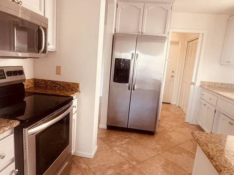 6707 E Kelton Ln — Photo 10