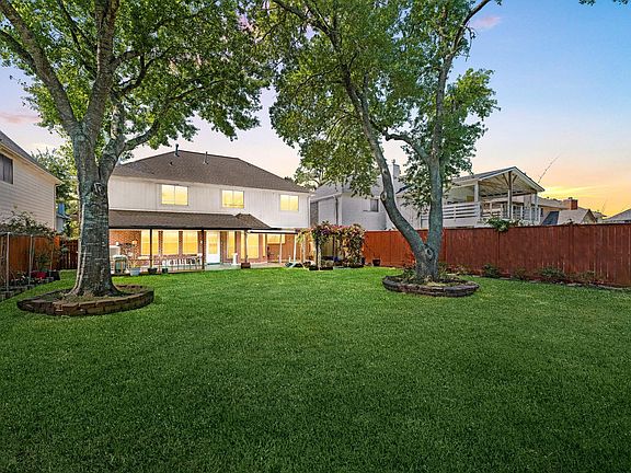 3rd image of 14118 Barkerview Court