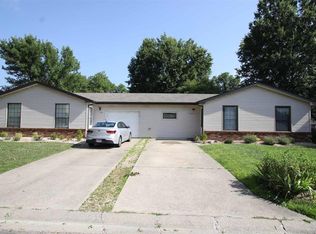 713 Briarwood Dr, Bethalto, IL