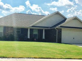 7689 Brierfield Dr E, Southaven, MS 38672