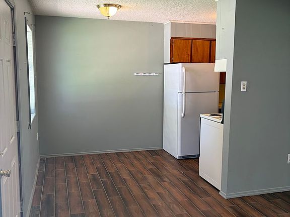 5th image of 205 N 37th St