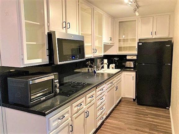 5th image of 2821 N Los Felices Cir W #213