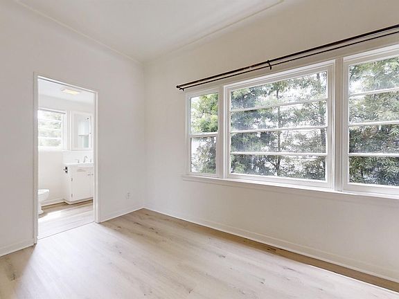 5th image of 700 S Catalina Ave #17242623