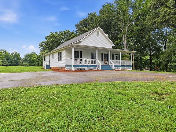 4th image of 9178 Skitts Mountain Dr