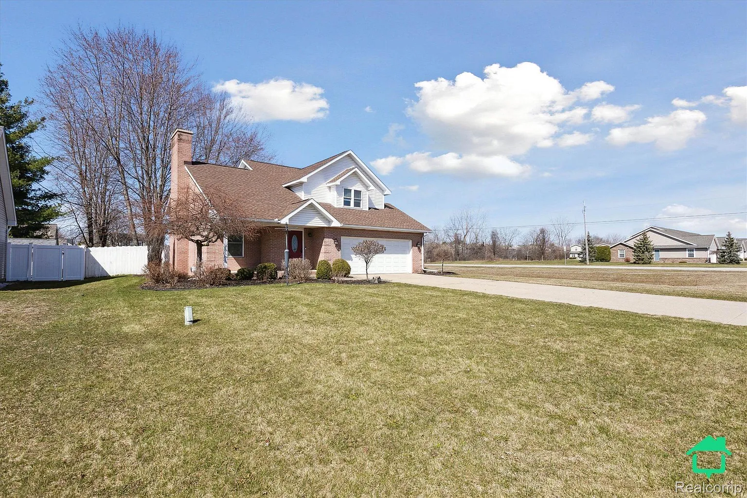 2975 Churchhill Ln photo 1