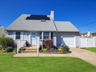 72 E Saltaire Road, Lindenhurst, NY, 11757