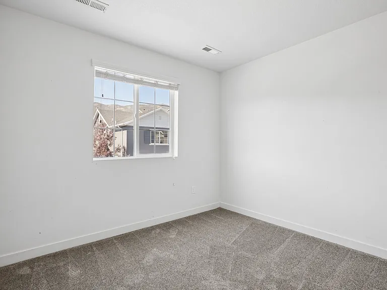 Upstairs bedroom 1