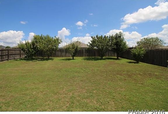 4th image of 1903 Guinevere Ln