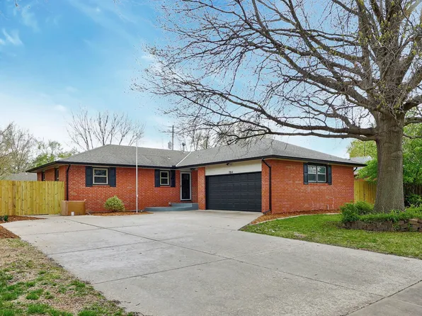 7811 W Suncrest St, Wichita, KS 67212