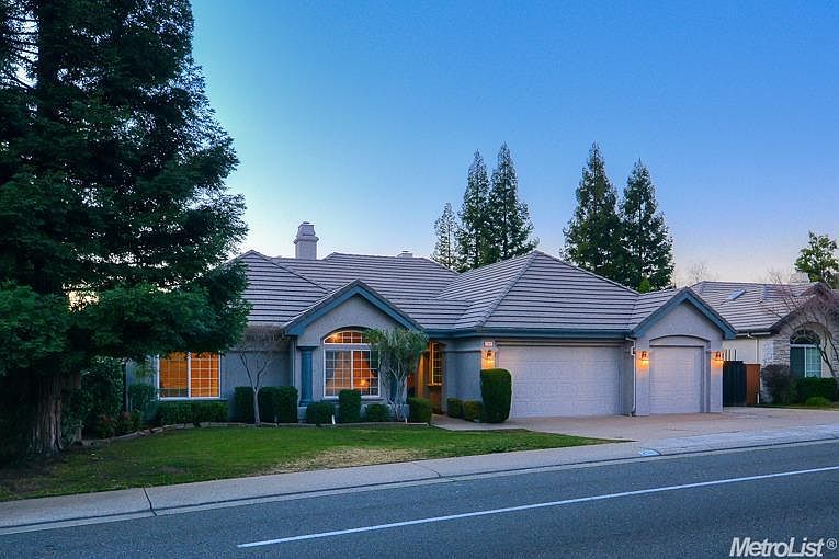 1st image of 266 American River Canyon Dr
