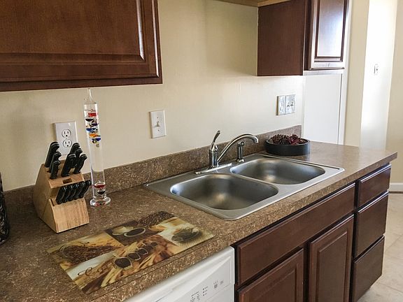 4th image of 1402 Sangaree Cir