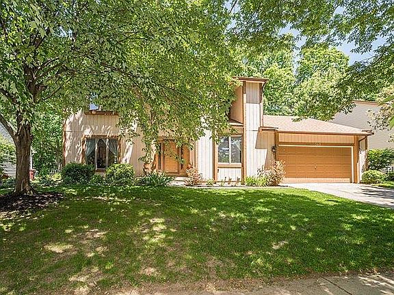 3rd image of 360 Burr Oak Dr