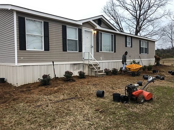 2nd image of 428 Edgewood Dr