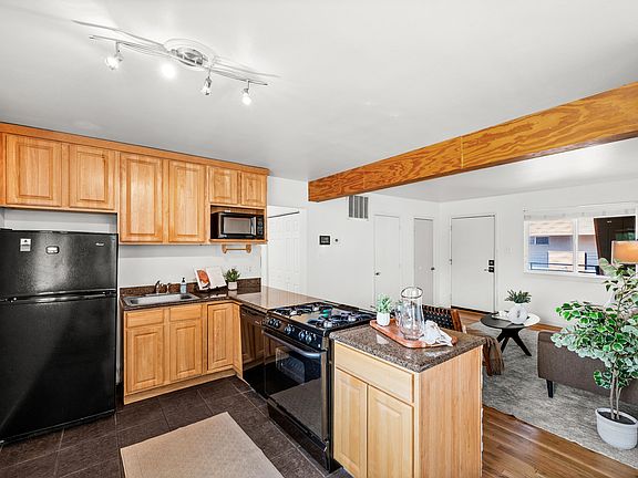 4th image of 650 N 300 W APT 248