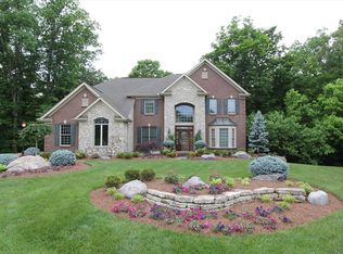 1869 Arabian Ct, Hebron, KY 41048