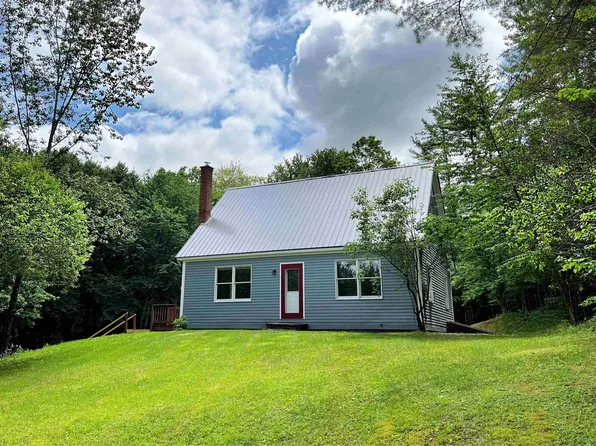 100 Fox Run Circle, Lyndon, VT 05851