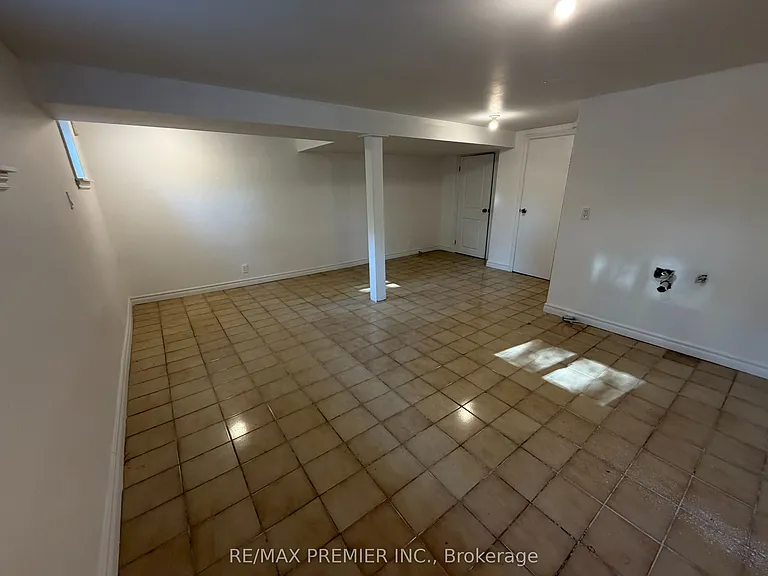 9 Blaydon Ave — Photo 18