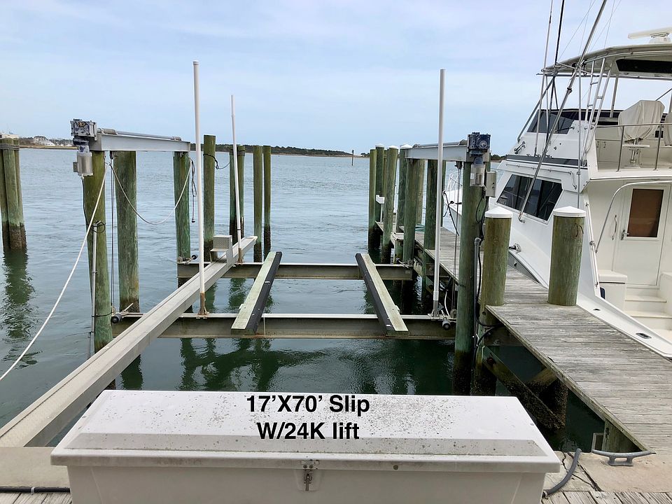 1st image of 100 Olde Towne Yacht Club Rd #D11