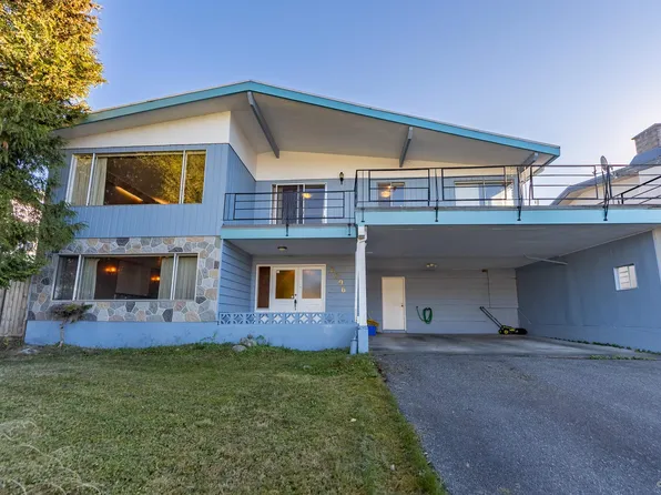 6096 Service St, Burnaby, BC V5H 1V8