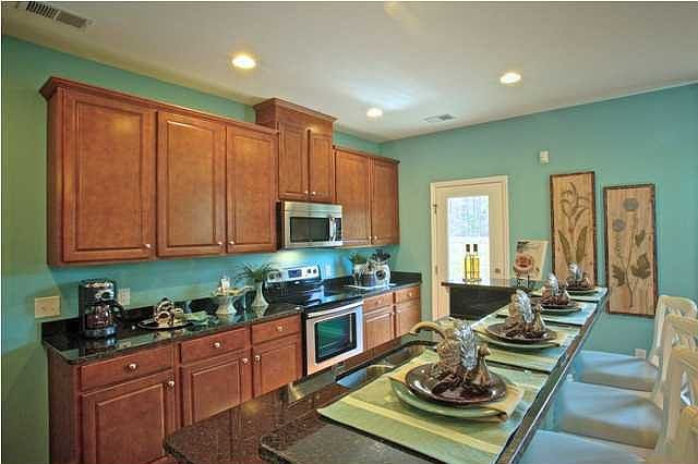 2nd image of 307 Mossy Wood Rd