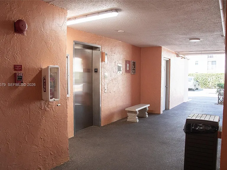 505 E Dania Beach Blvd #4-2E — Photo 18