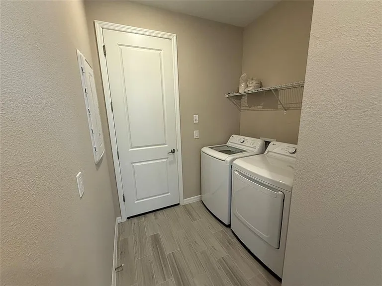 15013 Shady Palms Ln — Photo 16