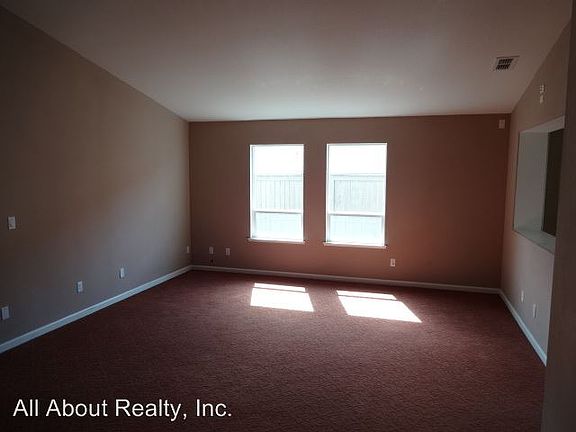 3rd image of 5671 Bridgecross Dr
