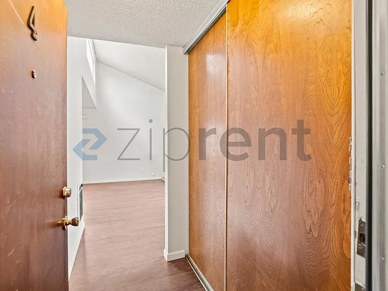 2837 55th Ave #4 — Photo 4