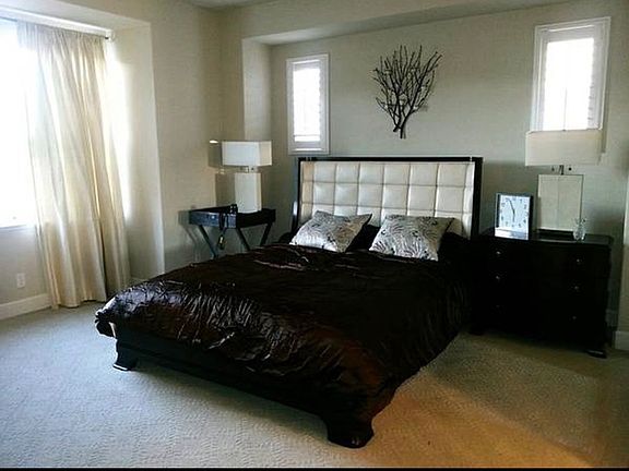 5th image of 4736 Torrey Pines Cir