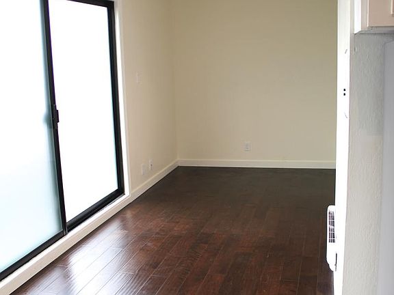 3rd image of 1611 Franklin St APT 105